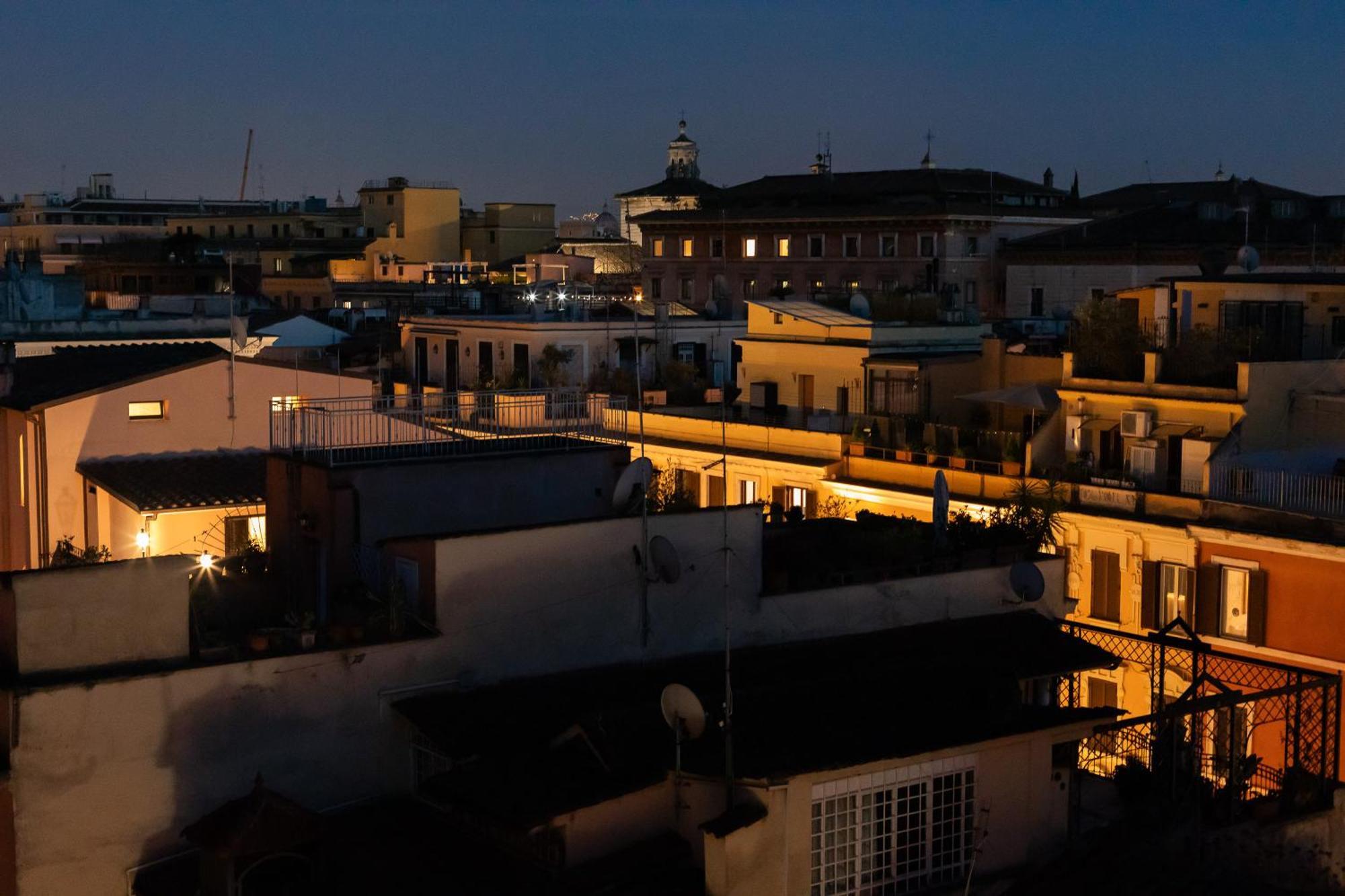 Penthouse In Exclusive Borgo Pio District Apartamento Roma Exterior foto